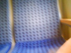 Ona darmowe filmy pornno mi masturbuje się w pociągu