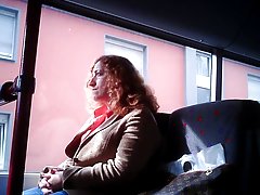 Publiczna ładne gołe kobiety masturbacja w autobusie i pociągu