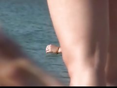 Sex porno za darmo nudyści dziewczynki bawią się ze sobą na plaży