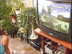 Rosyjskie erotyka tv dojrzała matka pieprzy jej BF